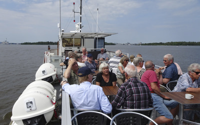 20250615 Lunchkryssning på Mälaren, kaffe på maten. Foto: Kurt Löfberg