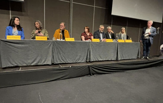 Politikermöet 260423 Panel.jpg