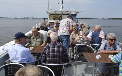 20250615 Lunchkryssning på Mälaren, kaffe på maten. Foto: Kurt Löfberg