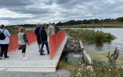 Promenad mellan dammarna. Foto: Eva Raland