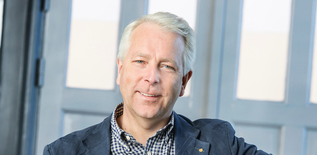 Porträttbild på professorn Thomas Laurell