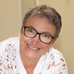 Porträttbild på professorn Rimma Axelsson