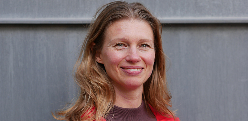 Porträttbild på docenten Tanja Stocks.