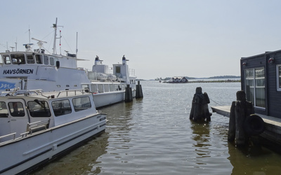 20250615 Båtar vid färjkajen. Foto: Kurt Löfberg