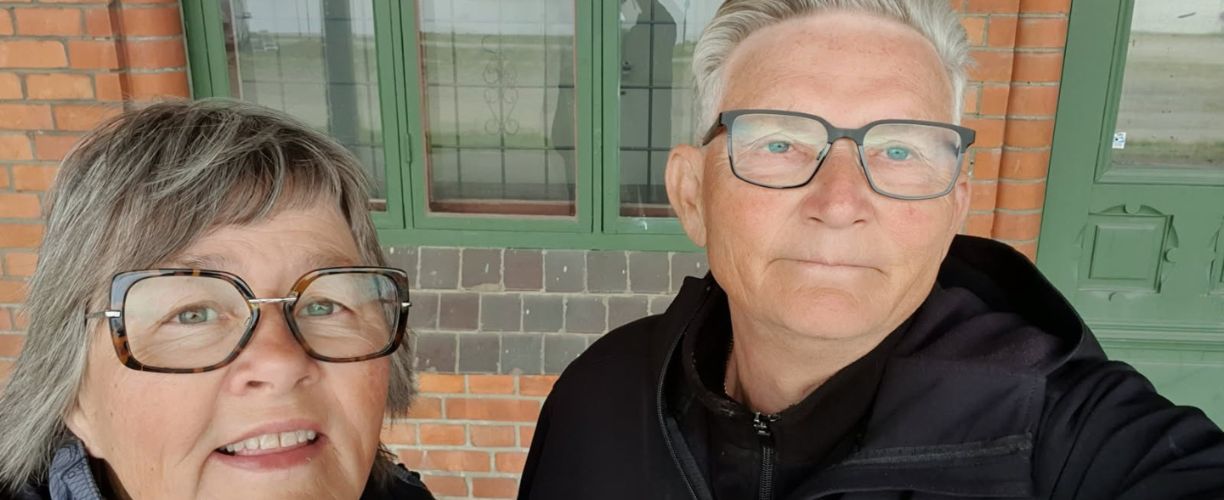 Dowen med sin fru.jpg