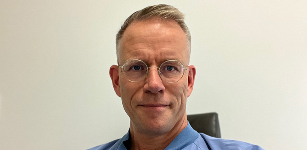 Porträttbild på professor och överläkare Olof Akre